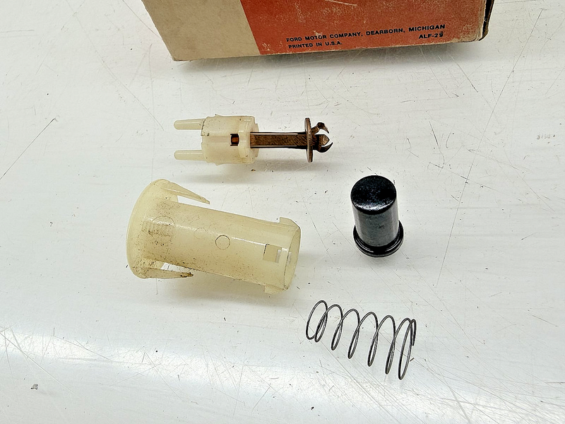NOS 1970 FORD GALAXIE SWITCH ASSY D0AZ-13713-D AUTOLITE SW-937 C77-29