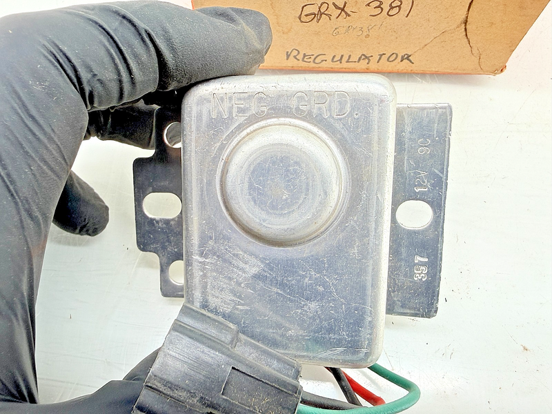 NOS 1966 1967 1968 1969 1970 AMC JEEP AUTOLITE VOLTAGE REGULATOR GRX-381 C74-27