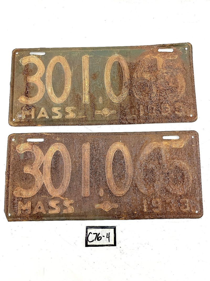 Vintage PAIR 1933 301065 Massachusetts License Plate Sign MA 301.065 C76-4