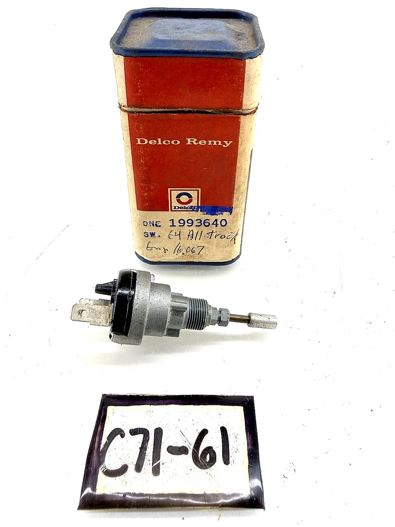 NOS 1964 1965 1966 CHEVROLET GMC TRUCKS WINDSHIELD WIPER SWITCH 1993640 C71-61