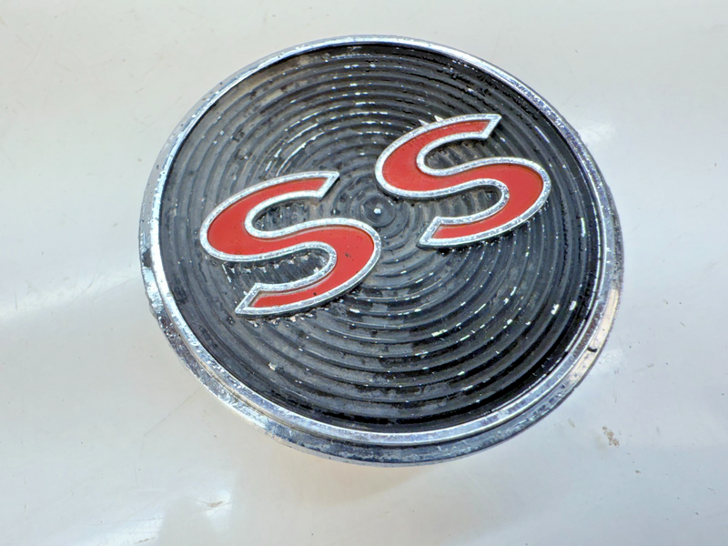 OEM 1964 CHEVY SS INTERIOR DOOR EMBLEM 4407181 GM IMPALA E6-14
