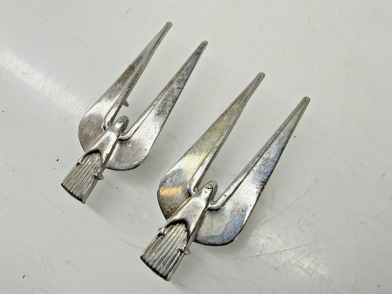 OEM 1958 - 1964 STUDEBAKER HAWK PAIR EMBLEM BADGE E9-58