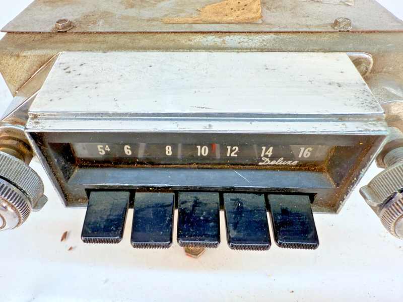 OEM 1967 CHEVROLET IMPALA BEL AIR BISCAYNE AM RADIO B68-5