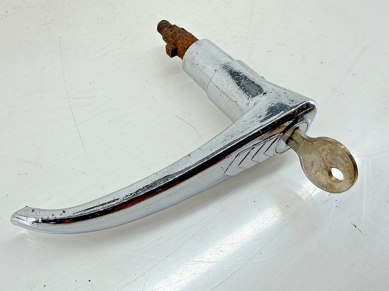 1939 1940 1941 BUICK PONTIAC OLDS REAR TRUNK LID LOCKING HANDLE ROD RAT C34-30