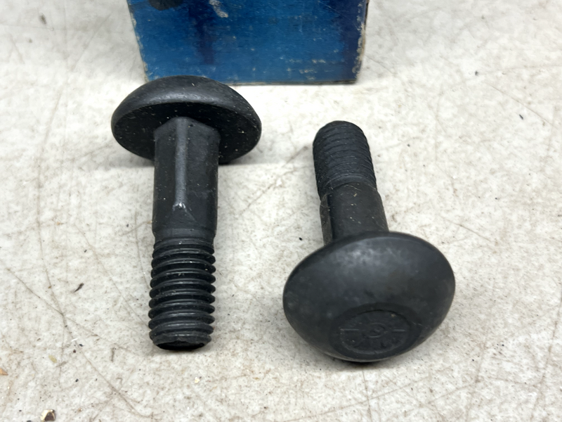 NOS Ford -  Bolt / SCREW 386294-S100 B28-61