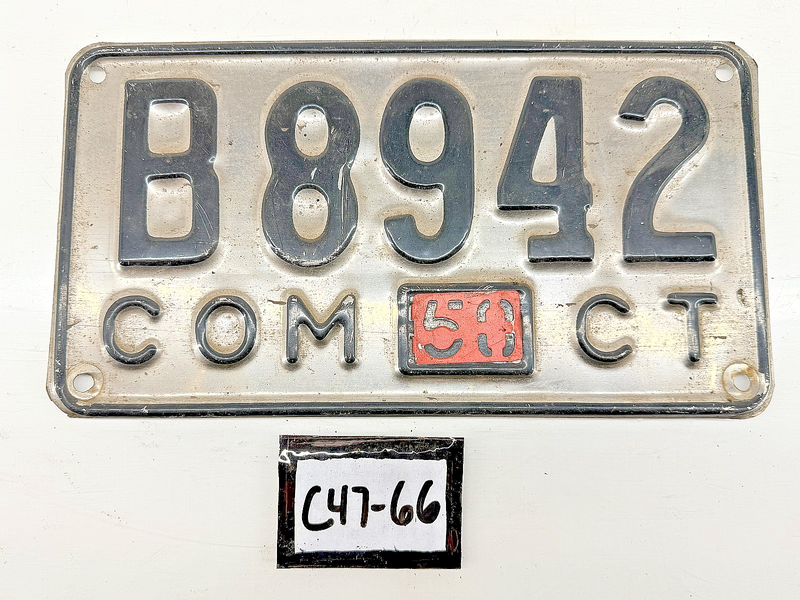 1950 Connecticut Commercial License Plate B8942 COM CT Vintage Original C47-66