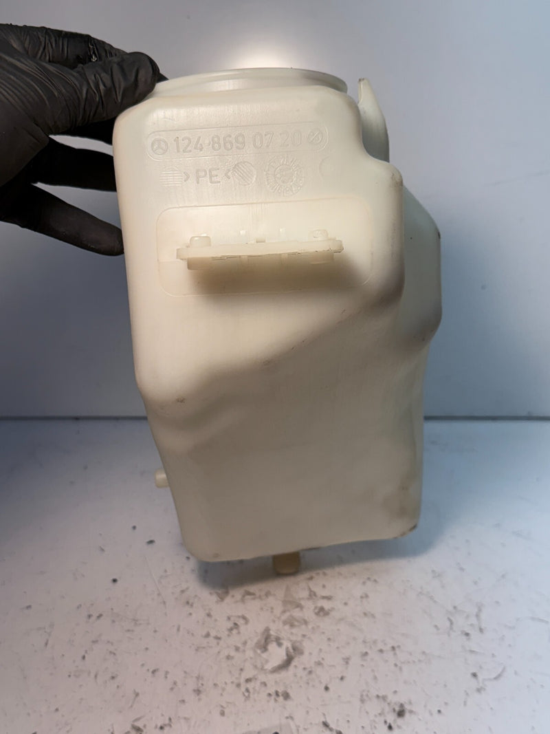 Genuine Mercedes Windshield Washer Fluid Reservoir 1986 - 1995 W124 C6-10