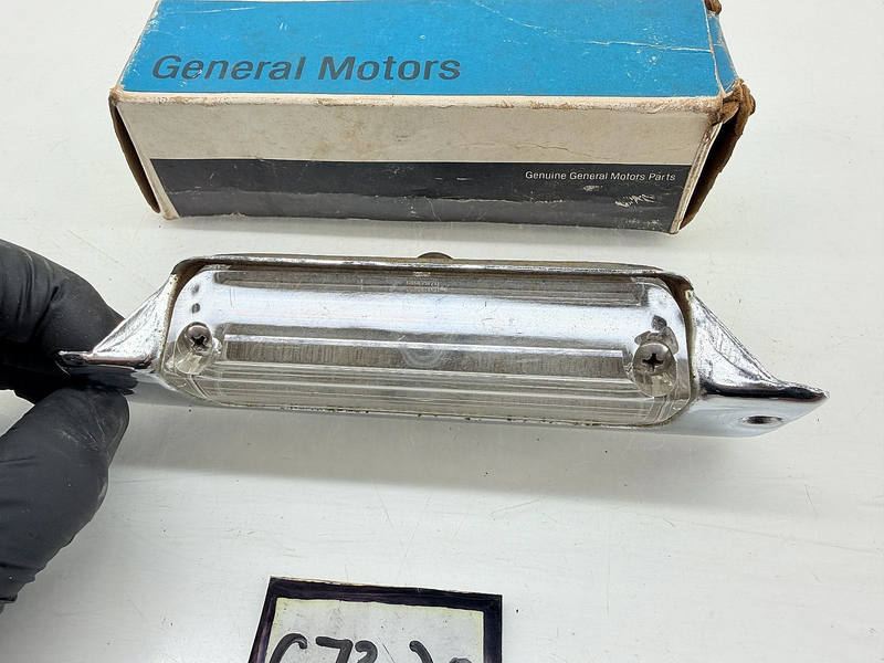 NOS 1957 Chevrolet BelAir 210 Rear License Plate Light Lamp 898309 C73-20