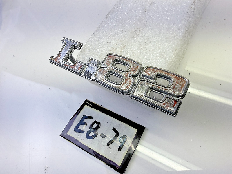 OEM 1973 - 1979 Corvette C3 Hood "L-82" Emblem Badge 367685 E8-79
