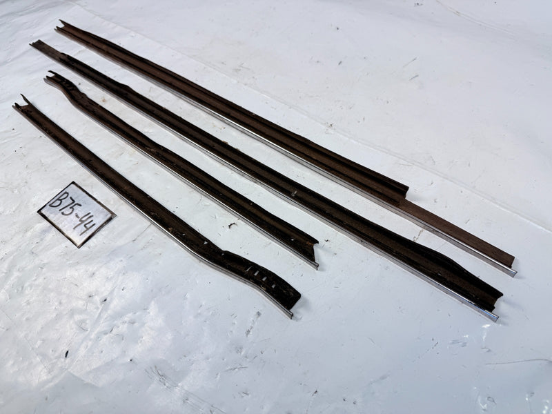 OEM 1959 1960 Chevy Impala WINDOW BELT LINE Moulding Trim Bel Air 59 B75-44