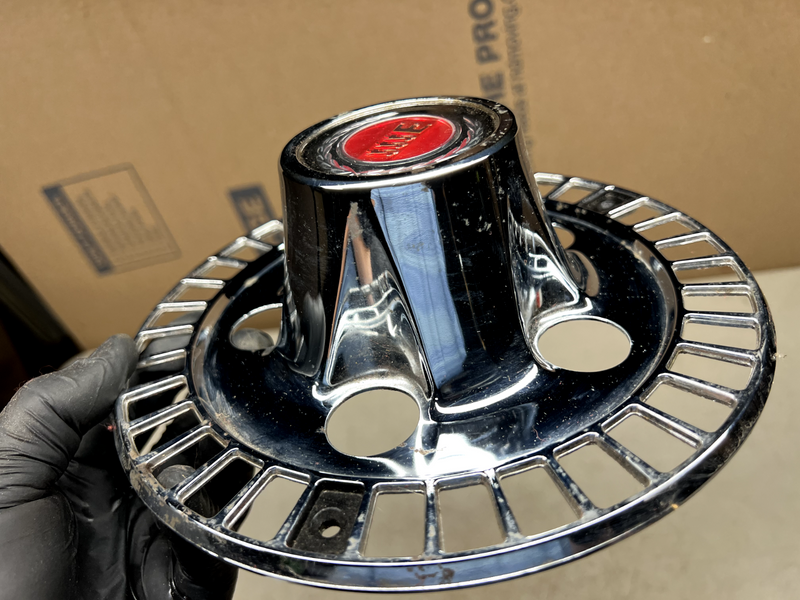 NOS OEM Ford 1974 1975 1976 Gran Torino Elite Wheel Center Hub Caps Emblems B26