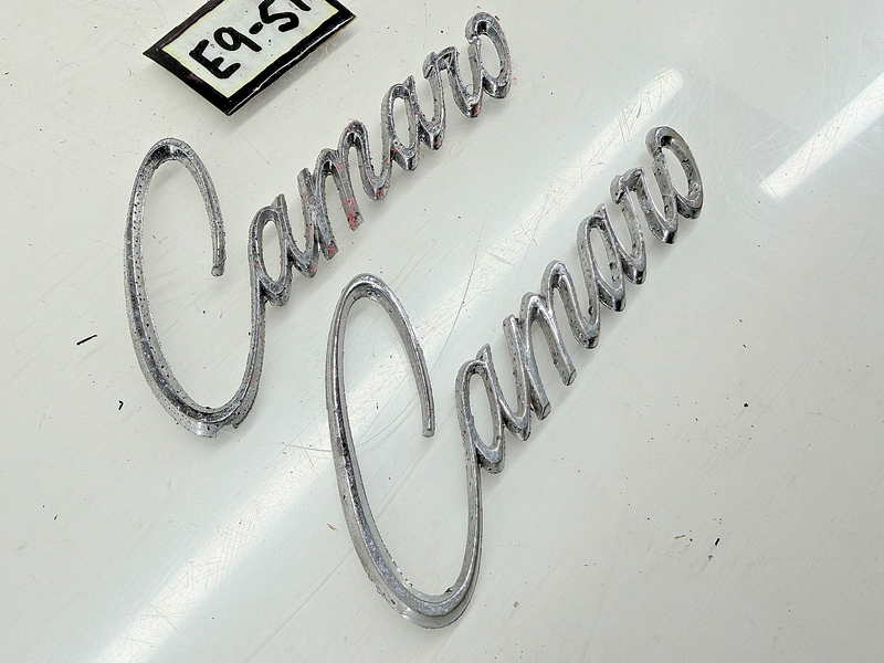 OEM 1968 1969 Chevrolet Camaro Fender Script Emblem Badge Pair 3916660-2 E9-51
