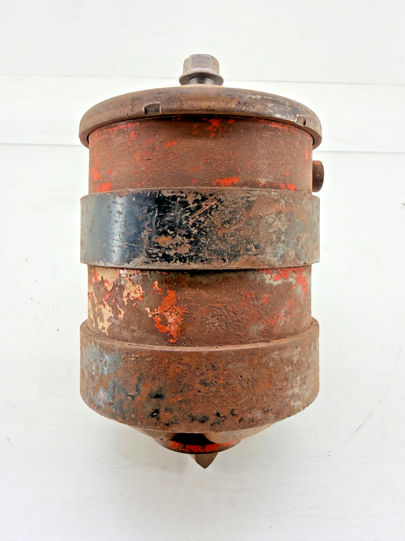 Original Jeep Willys Filter Oil Filter Canister & Bracket Rat Rod MB C45-17