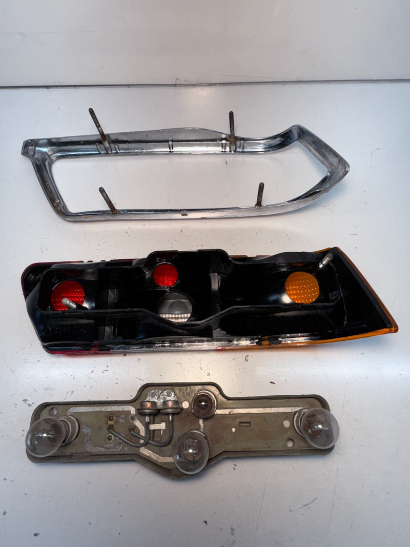 Genuine Mercedes W113 Pagoda 1968-71 Left Tail Light Complete 68 69 70 71 C8-21