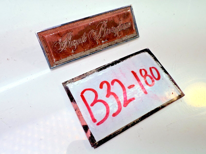 OEM Oldsmobile Royal Emblem BROUGHAM 88 20194799 Woodgrain Olds Ornament B32-180