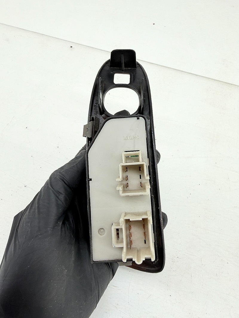 OEM 2000 - 2005 Chevrolet Malibu Driver Master Window Mirror Switch C30-59