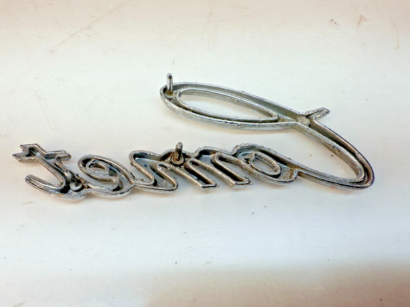 OEM 1971 - 1975 Mercury Comet Emblem Badge D14B-16098-A B32-338