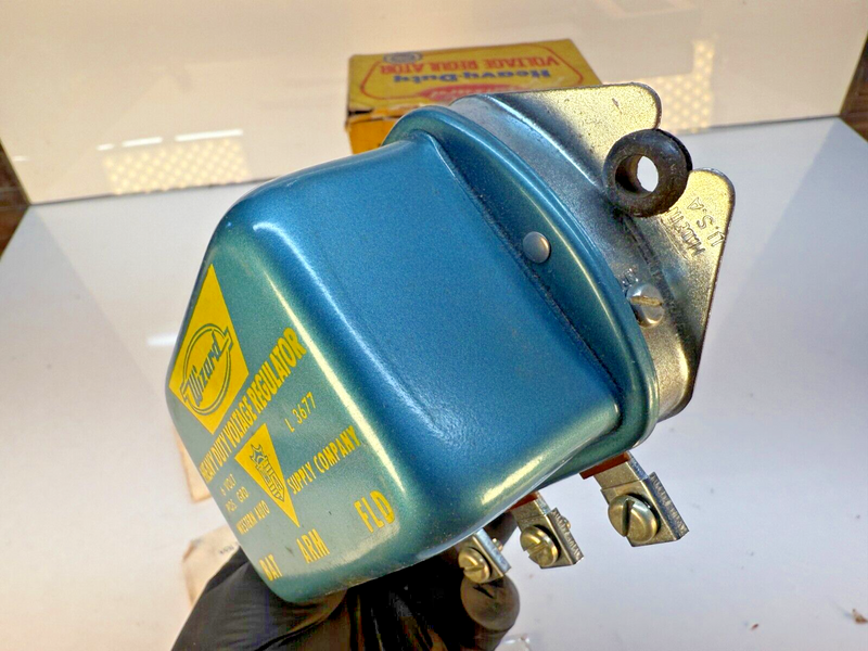 NOS HD WIZARD L-3677 VOLTAGE REGULATOR GMC PACKARD NASH STUDEBAKER KAIS C17-15