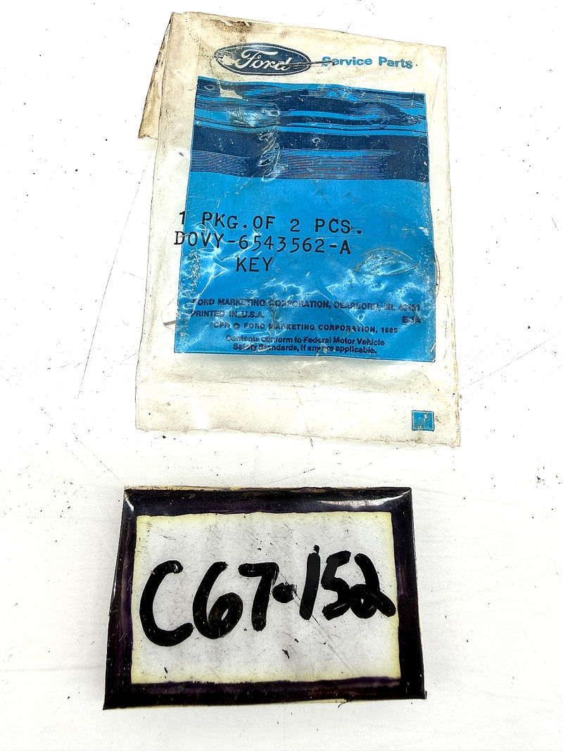 NOS 1966 - 1969 Lincoln Continental Trunk & Glove Box Key D0VY-6543562-A C67-152