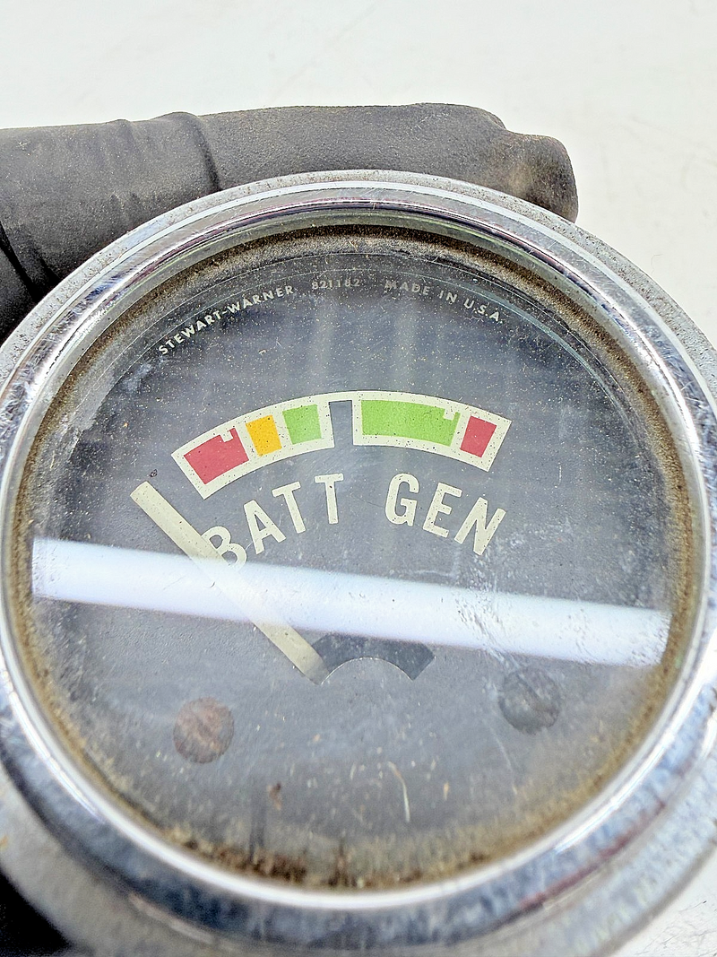 Vintage 1950s - 1960s Hot Rod Stewart Warner Batt Gen Charge Gauge 821182 C39-55