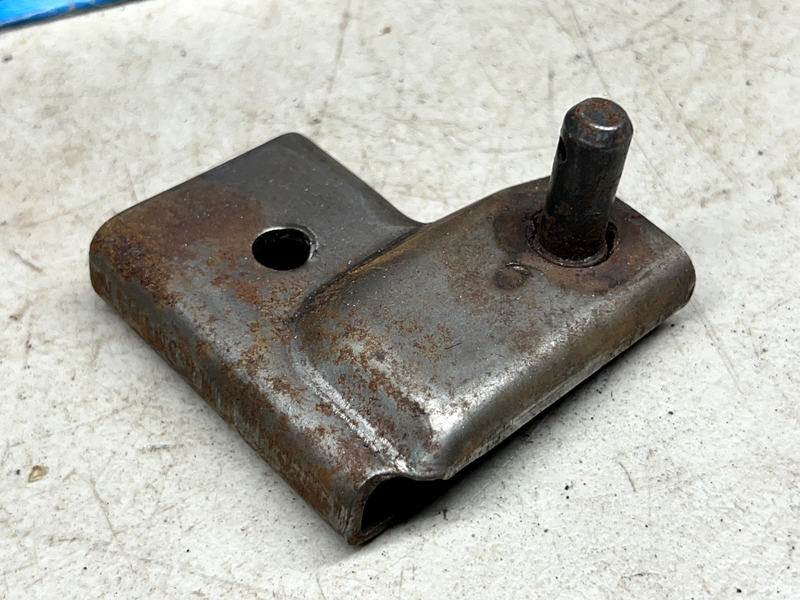 NOS 1968-1970 Mustang Mach 1 Boss Shelby Cougar SEAT HINGE REPAIR BRACKET B27-28