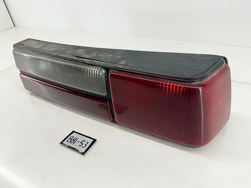 OEM Ford Mustang 1987 - 1993 Fox Body Right Tail Light Lamp E3ZB-13440-AC B81-53