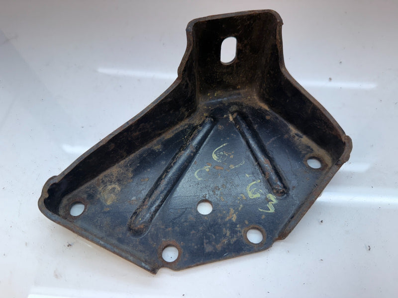 OEM GM 1961 1962 1963 CHEVY Corvair Engine Mount Bracket 61 62 63 B13-9