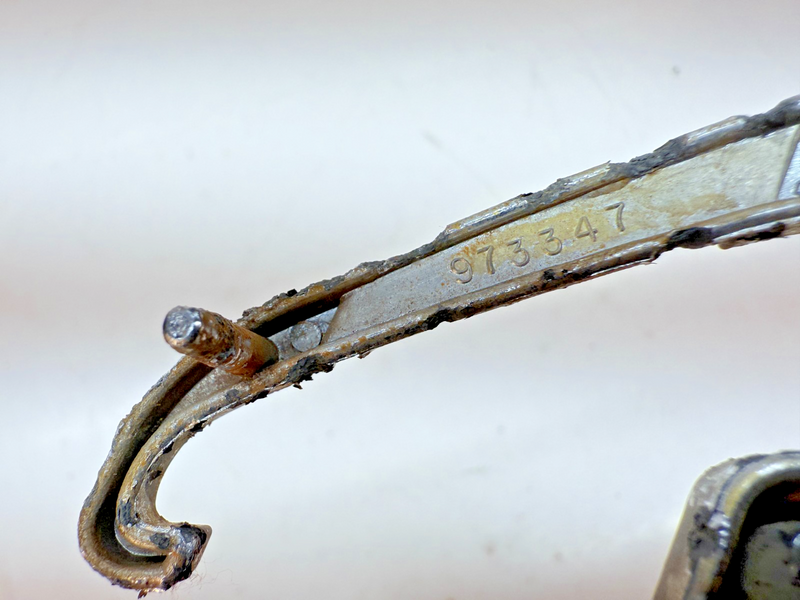 OEM 1967 - 1971  Jeepster Commando Emblem 973347 JEEP 1968 1969 1970 E6-110