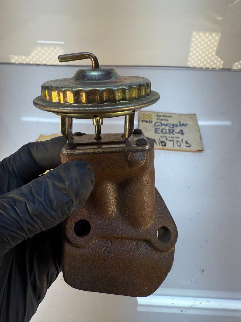 NOS P&D 1974-1976 DODGE EC-838 EGR Valve 74 75 76 C17-14