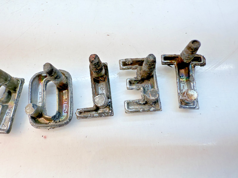 OEM 1960 1961 Chevy Impala Bel Air Chrome HOOD LETTERS "CHEVROLET" 60 61 E5-70