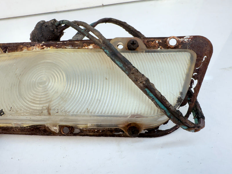OEM 1960 CHEVY IMPALA BEL AIR EL CAMINO PARK LIGHT TURN SIGNAL HOUSING B61-39