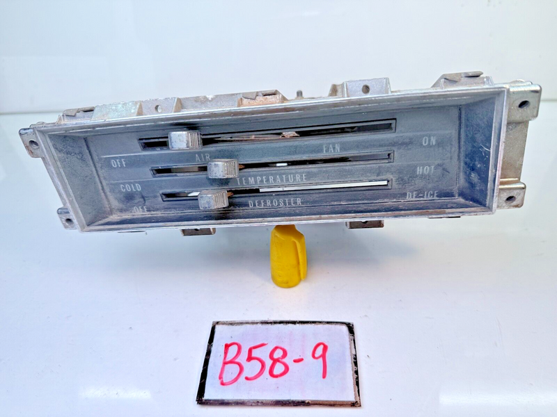 OEM GM 1967 - 1968 Camaro Firebird Non A/C Heater Control 67 68 7300764 B58-9
