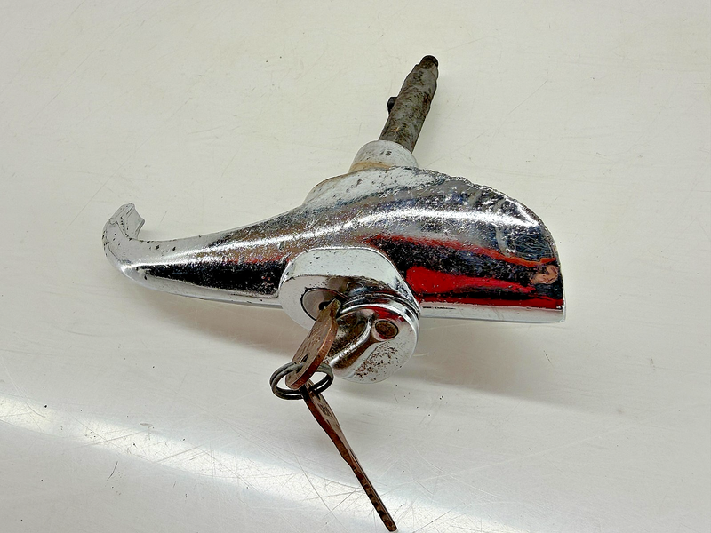 Vintage 1942 - 1946 1947 Chevrolet Aero Rear Trunk Handle Pontiac Chevy C34-52