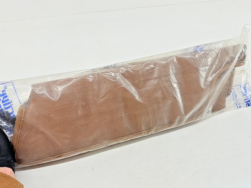 Distinctive 1967 1968 FORD MUSTANG Coupe Fastback PAIR Brown Sun Visors C64-48