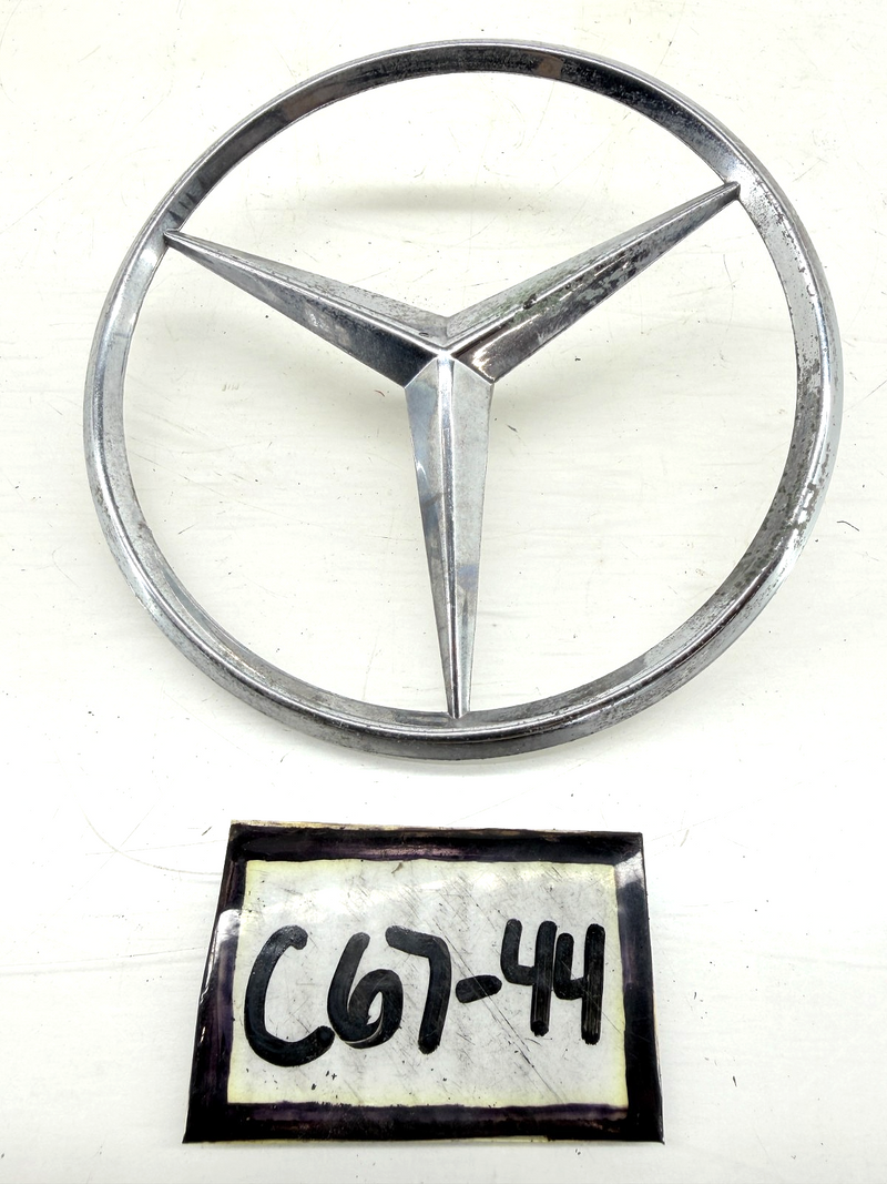 OEM Mercedes Benz W126 Rear Trunk Emblem Badge 1267580058 C67-44