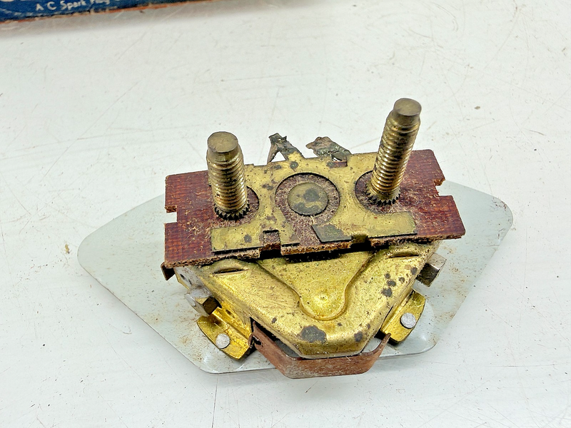 NOS 1947 1948 Chevrolet Trucks Gasoline Gauge 1516973 C71-18