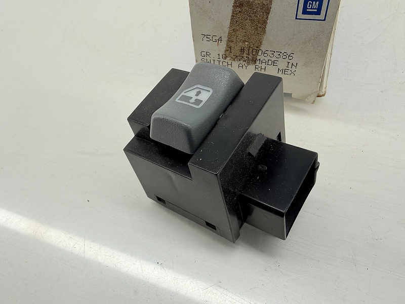 OEM 1990 - 1993 PONTIAC GRAN PRIX DOOR WINDOW SWITCH RIGHT RH 10063386 C56-32