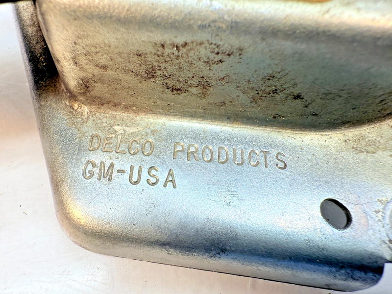 OEM 1968-1969 1972-1973 Corvette C3 Windshield Washer 3 Port Pump 4919630 B83-46