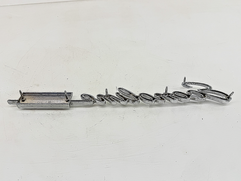 OEM 1968 - 1974 FORD ECONOLINE 100 SCRIPT EMBLEM C8UB-8920978 E10-11