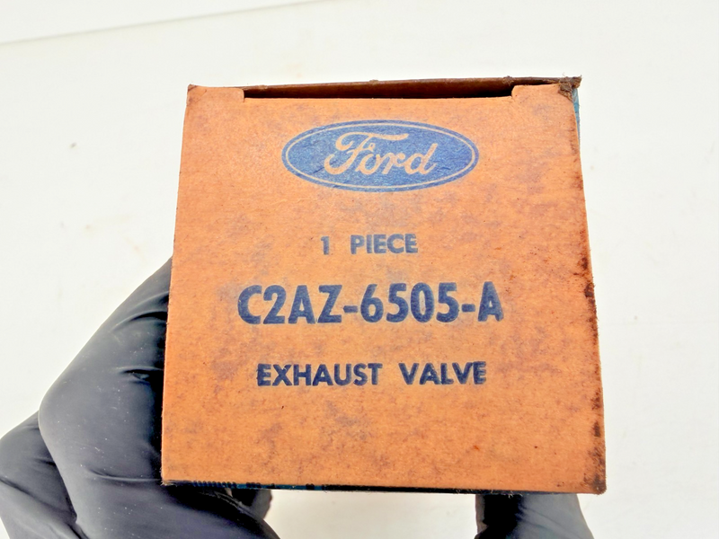 NOS 1962 FORD MERCURY Engine Exhaust Valve C2AZ-6505-A C57-70