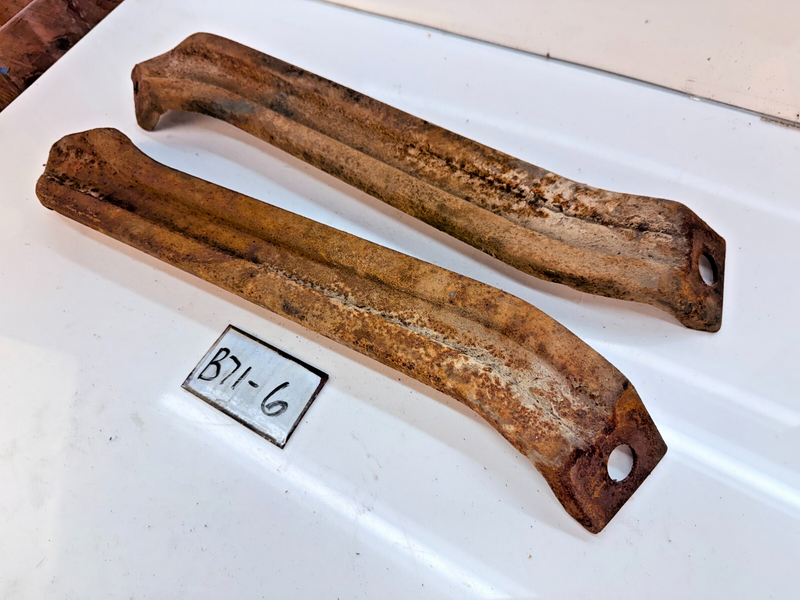 OEM 1960 Chevy Impala Non-Wagon Rear OUTER Bumper Bracket PAIR 60 B71-6