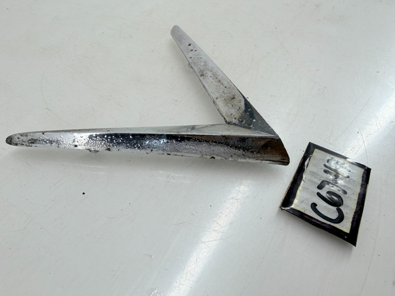 OEM 1948 1949 CADILLAC V HOOD V EMBLEM 1453001 C67-47