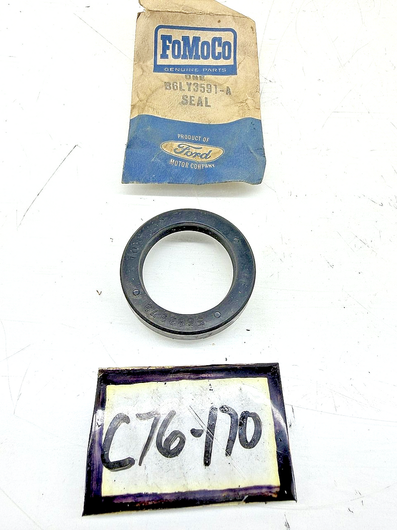 NOS 1956 - 1958 LINCOLN FORD STEERING GEAR HOUSING SEAL B6LY-3591-A C76-170