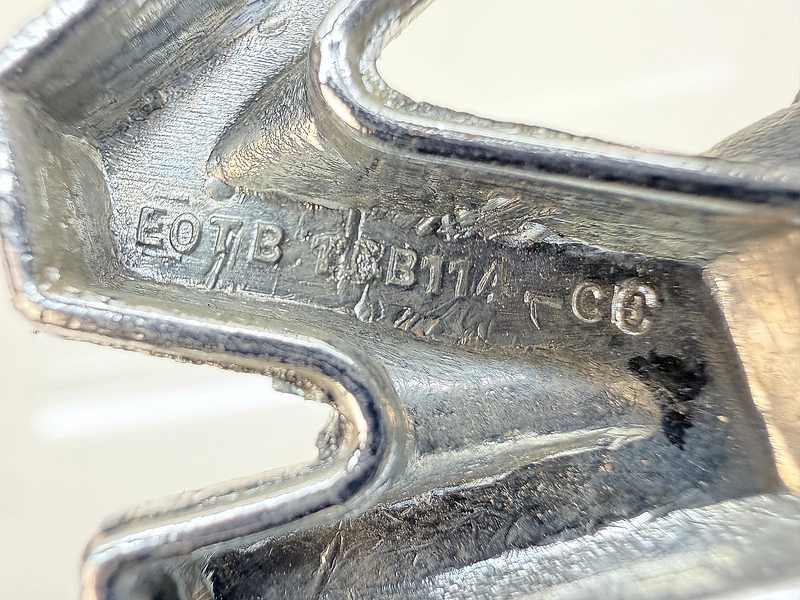 1980-1986 FORD F150 F250 TRUCK BRONCO CUSTOM FENDER EMBLEM E0TB-16B114-CC E8-68