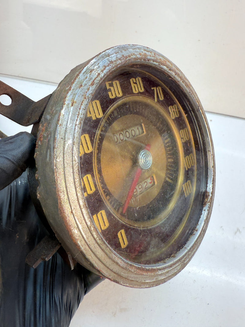 RARE OEM 1942 FORD MERCURY SPEEDOMETER 110 MPH B75-31