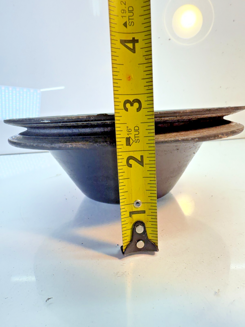 OEM 1962 - 1968 Chevy Corvette 3788472 CG Water Pump Crank Pulley B14-39