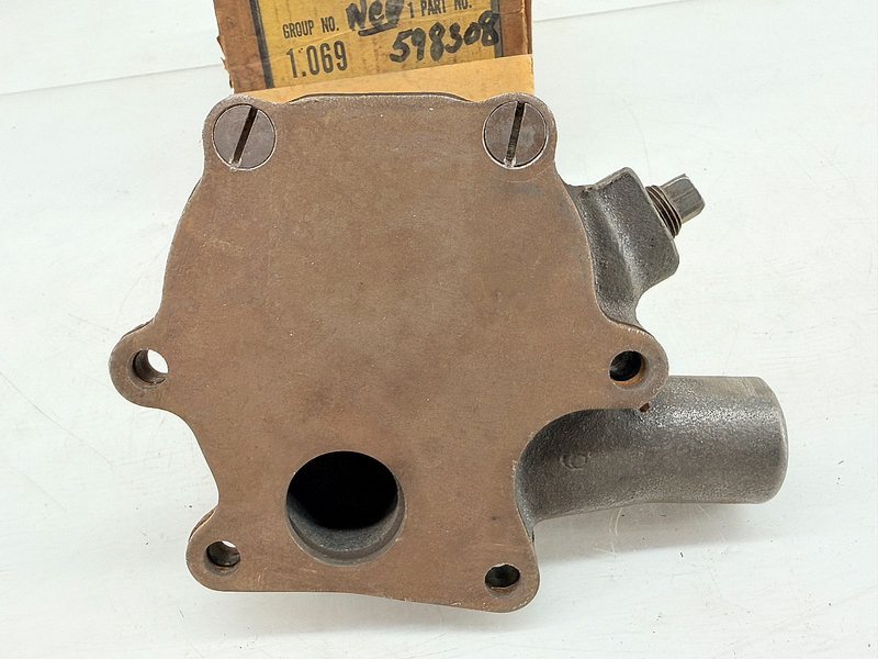 NOS 1939 - 1959 CHEVY GMC Truck Water Pump Assembly with Pulley GM 598309 B66-64