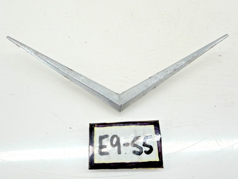 OEM 1977 - 1979 CADILLAC DEVILLE "V" CHROME METAL TRUNK DECK LID EMBLEM 3076644