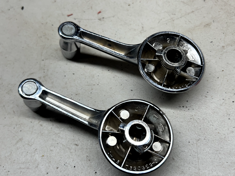 OEM 1964-1966 Ford Thunderbird Vert QUARTER WINDOW CRANK HANDLES SET B32-27