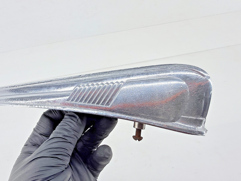 1940 CHEVROLET HOOD ORNAMENT MASTER & SPECIAL DELUXE T-29806 SEDAN COUPE C46-15